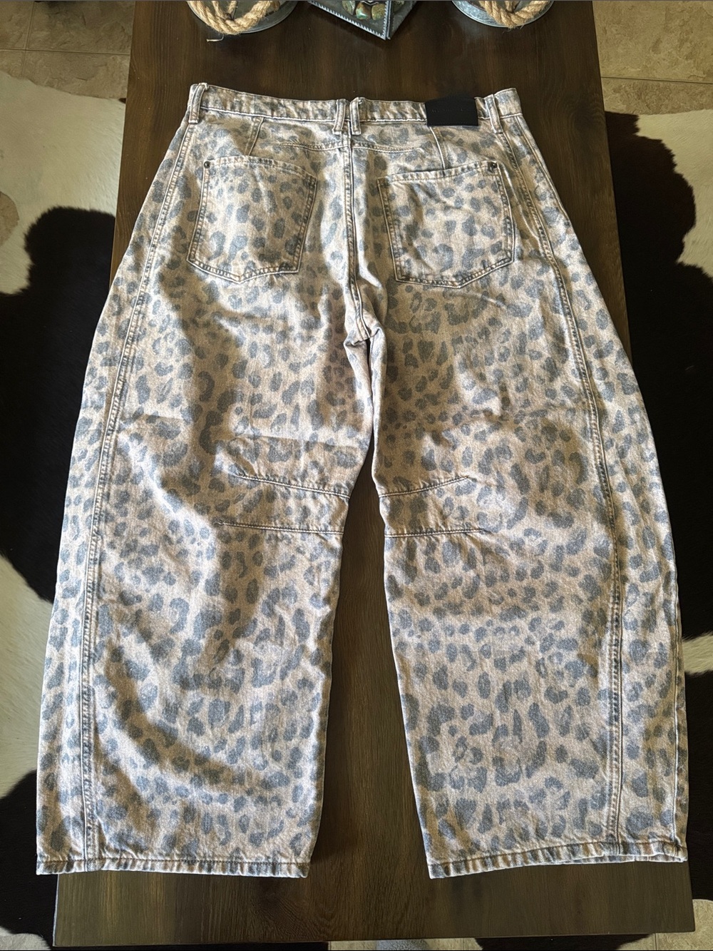 Free People We The Free Good Luck barrel jeans in a leopard print size 31 - Picture 13 of 16